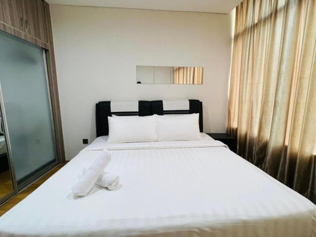 Vortex Suites Klcc By Moonlight Kuala Lumpur Exteriör bild