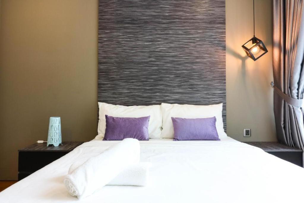 Vortex Suites Klcc By Moonlight Kuala Lumpur Exteriör bild