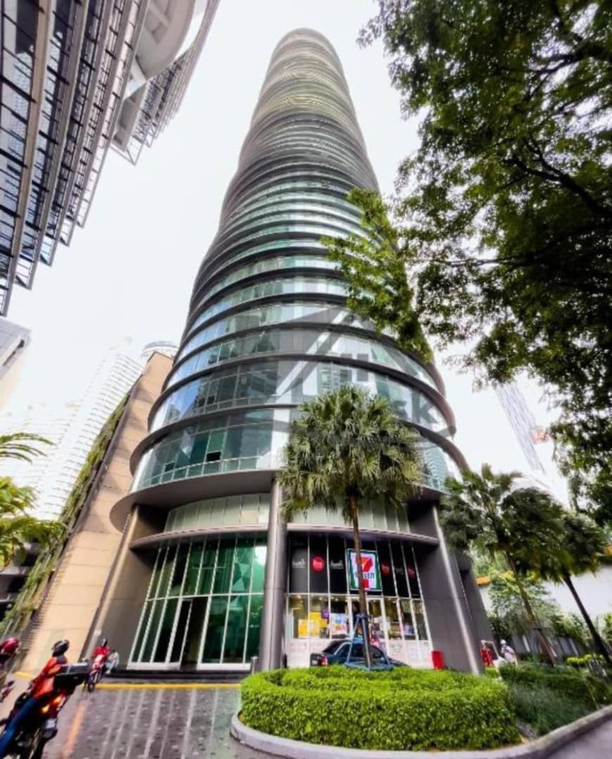 Vortex Suites Klcc By Moonlight Kuala Lumpur Exteriör bild